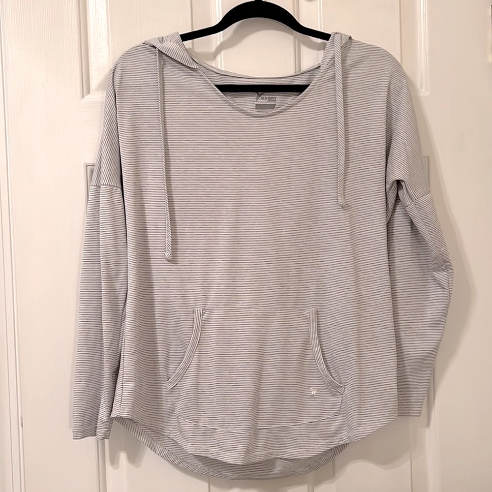 Old Navy Activewear Pullover Hoodie